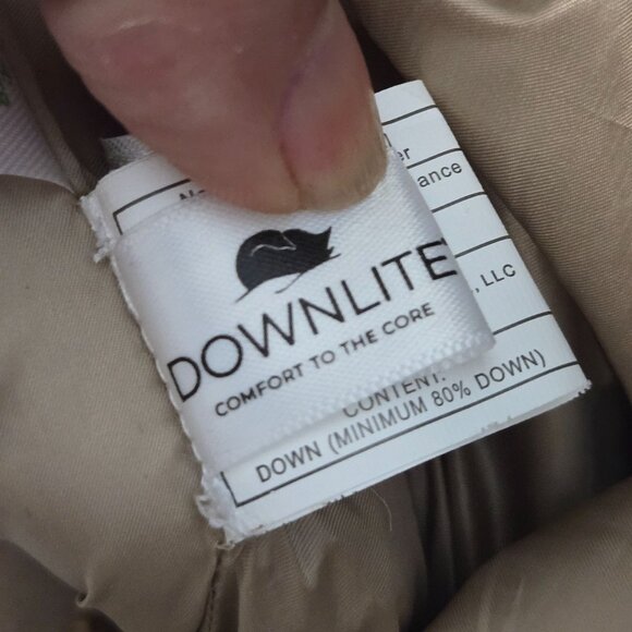 Lilly Pulitzer Size 14 Doria Puffer Down Filled Gold Metallic Winter Coat - Picture 13 of 13